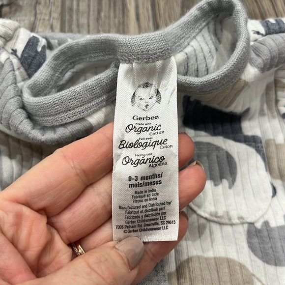 🦄5/25 Gerber Organic Cottom Baby Sleeper - Picture 3 of 4